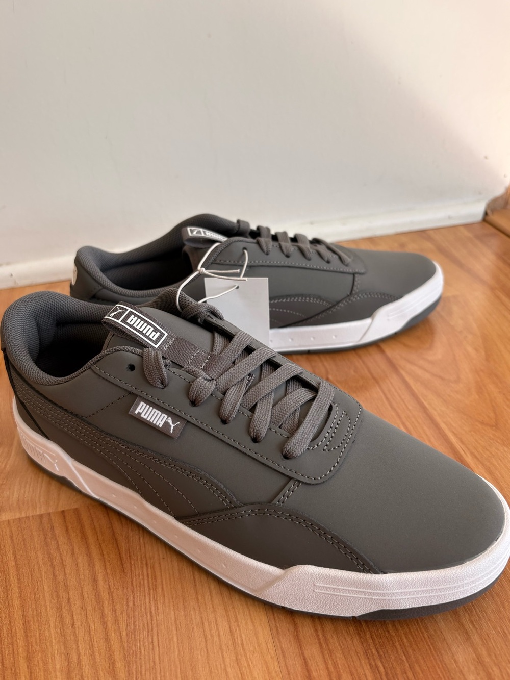 Puma Men's Gray Low-Top Sneakers with size 8.5 without original box